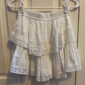White ruffled skirt